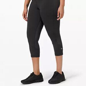 Lululemon Pace Rival Mid-Rise Crop 22" Size 6